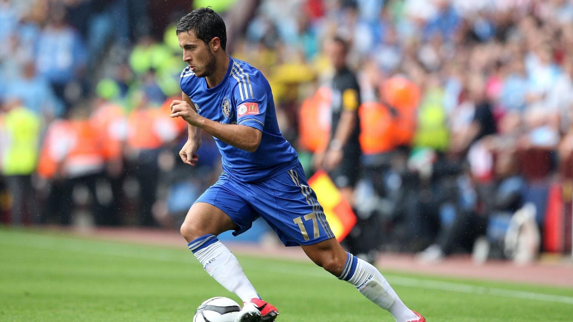 里昂队内气氛融洽,冲击更高目标,里昂队服